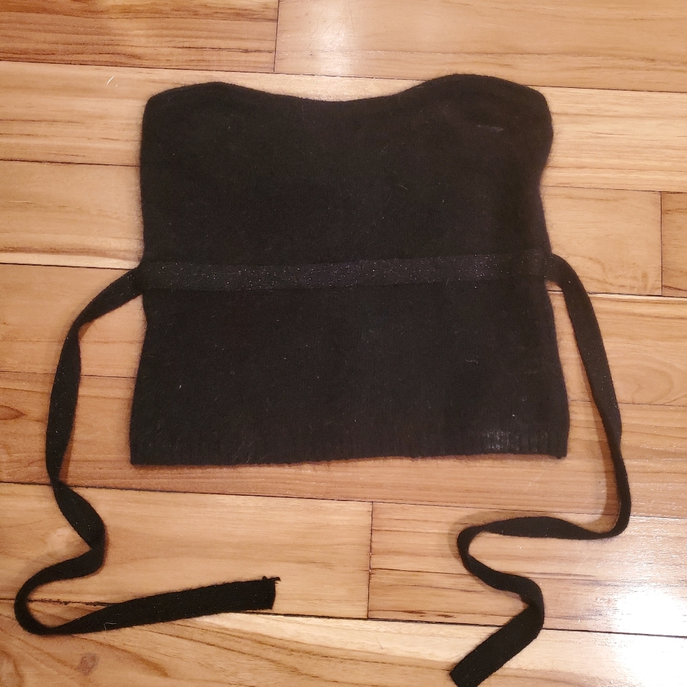 Black crop fur top